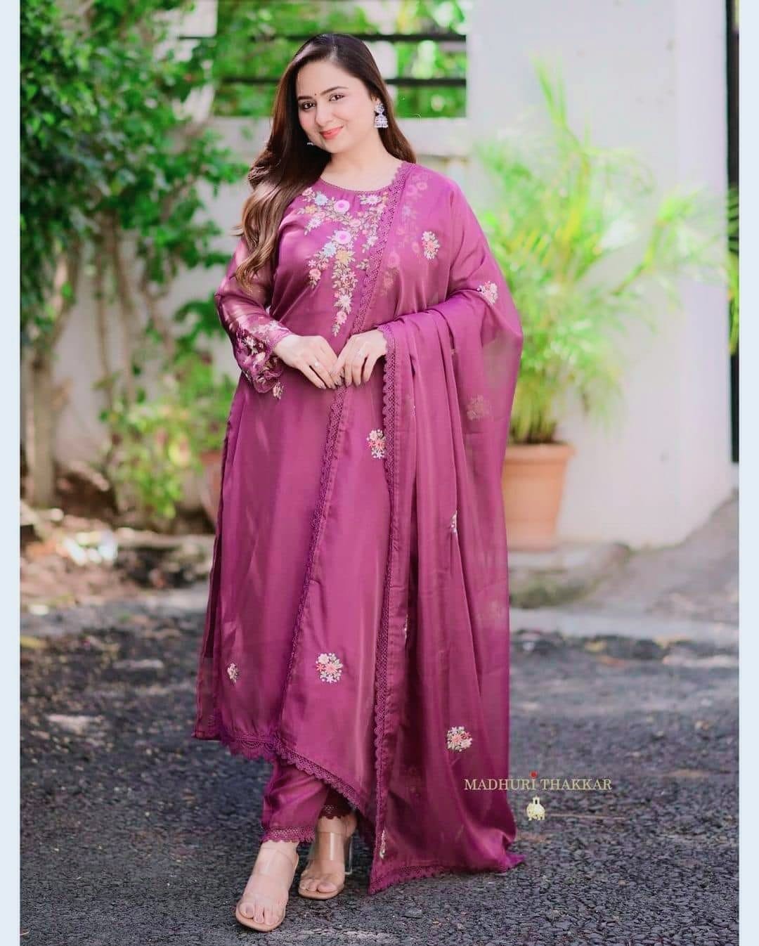 সিকোয়েন্স থ্রি-পিস